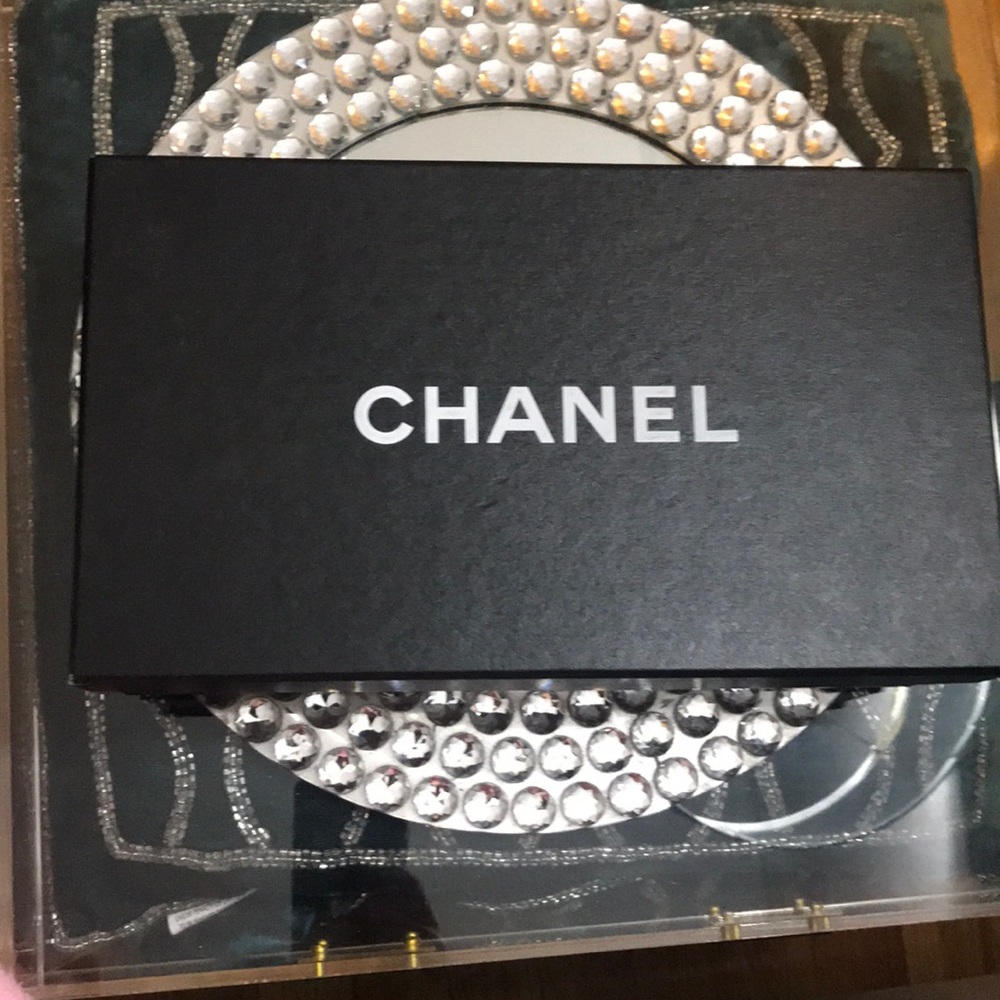CHANEL shoe box